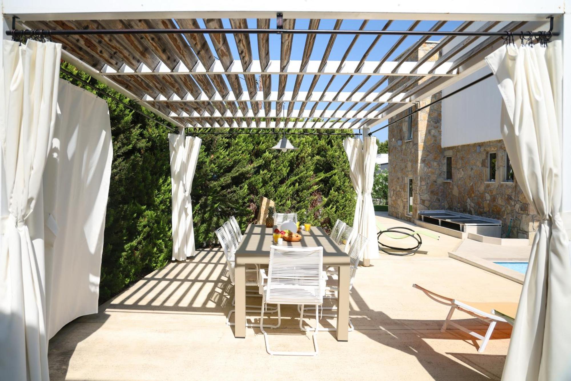 Villa Douglas - Private Pool, Bbq, 4Bdrms, View Pefkochori Dış mekan fotoğraf