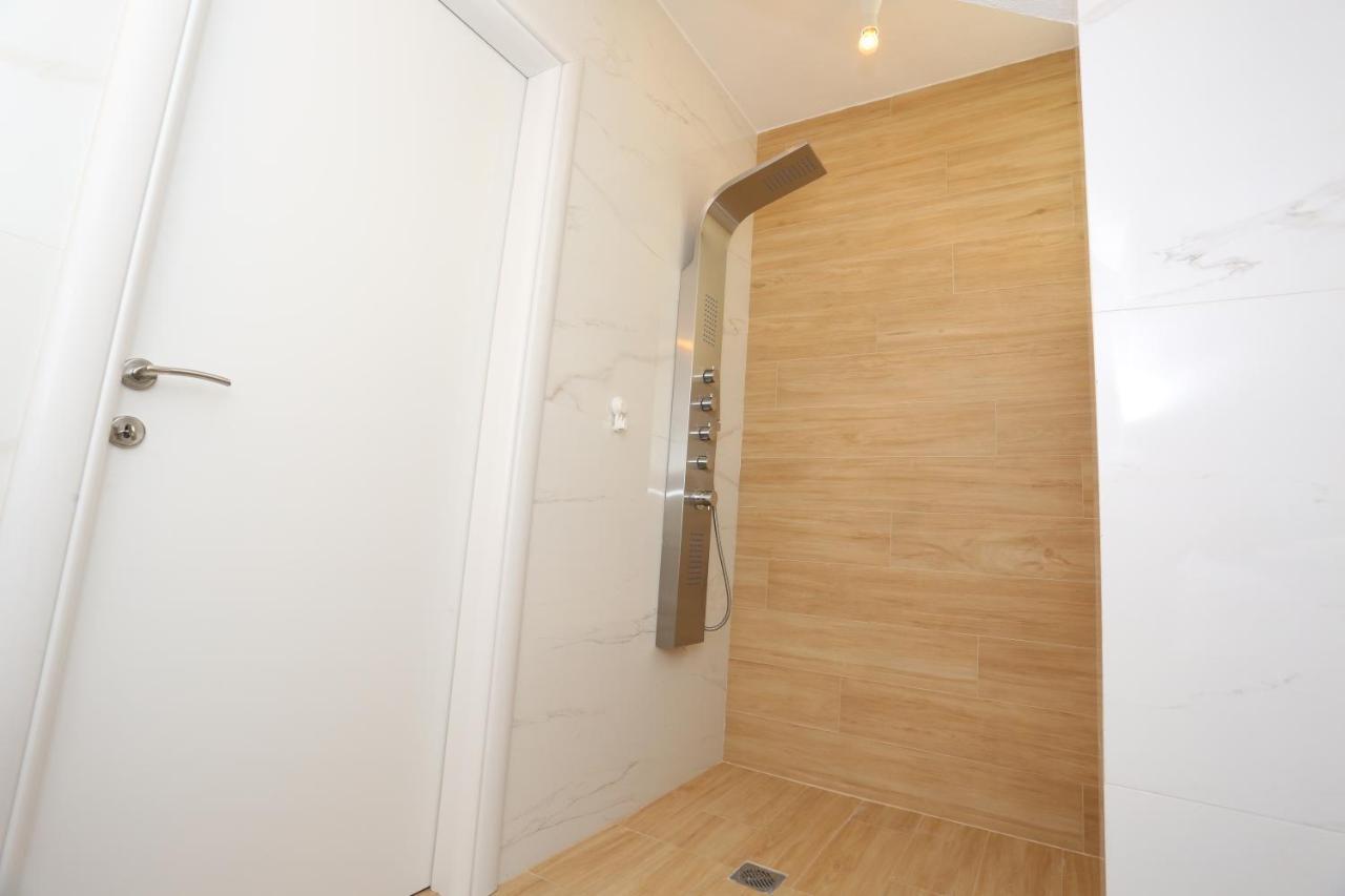 Villa Douglas - Private Pool, Bbq, 4Bdrms, View Pefkochori Dış mekan fotoğraf